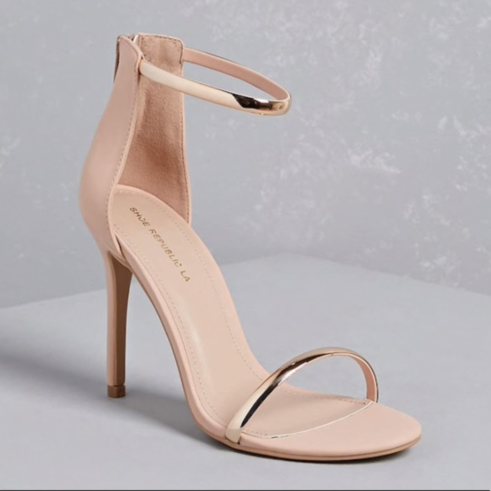 Gorgeous Blush Heels with Gold Straps ✨